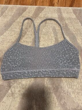 Lululemon camo sports bra